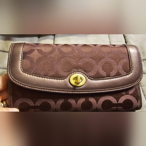 Coach Taylor Alexis Signature OP Art Tote Bag & wallet - Picture 3 of 16